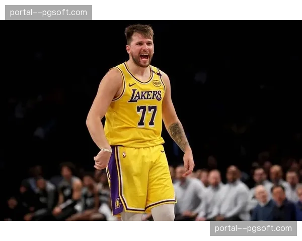 湖人主场对阵魔术，詹姆斯、东契奇领衔出战