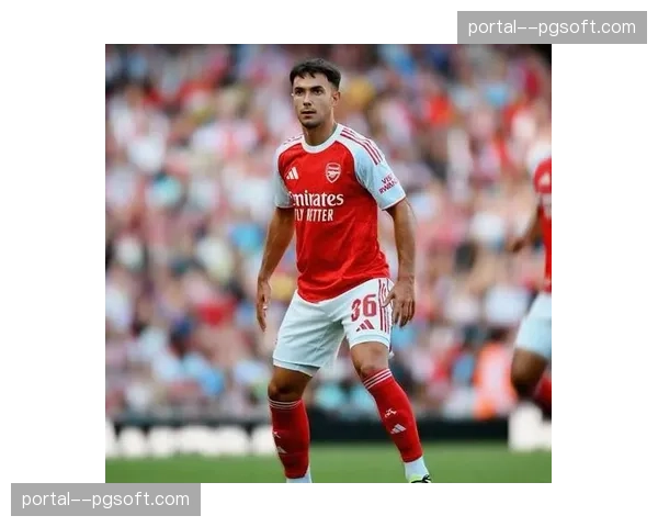 转会传闻：曼联有意激活皇家社会中场苏维门迪的解约金