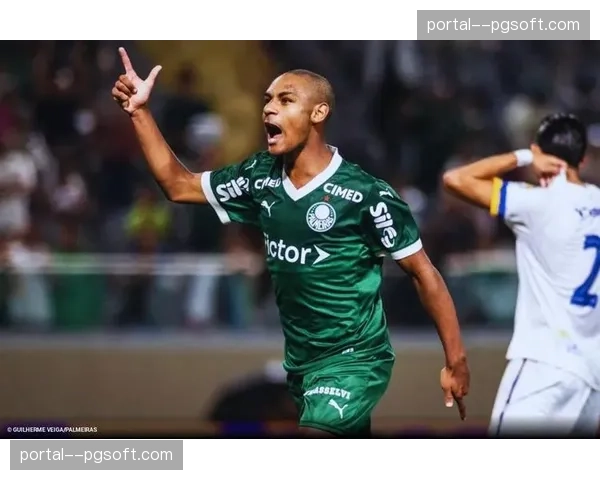 巴萨与帕尔梅拉斯谈16岁前锋爱德华多-孔塞桑，对方要价5000万欧